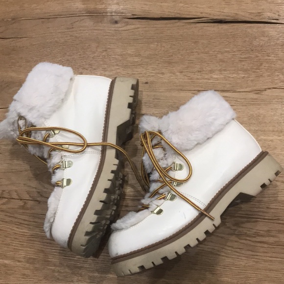 Francesca’s Fur Lace Up Booties - Picture 2 of 16